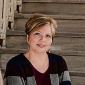 Meet your Posher, Angela